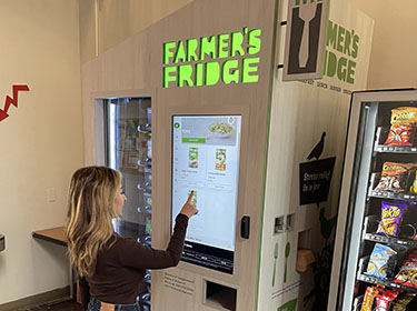 UTSA Dining Introduces Farmer’s Fridge for Healthy, Convenient Meal Options